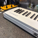 (Pre-Loved) Samson Carbon 61 Keyboard controller (midi/usb)