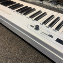 (Pre-Loved) Samson Carbon 61 Keyboard controller (midi/usb)