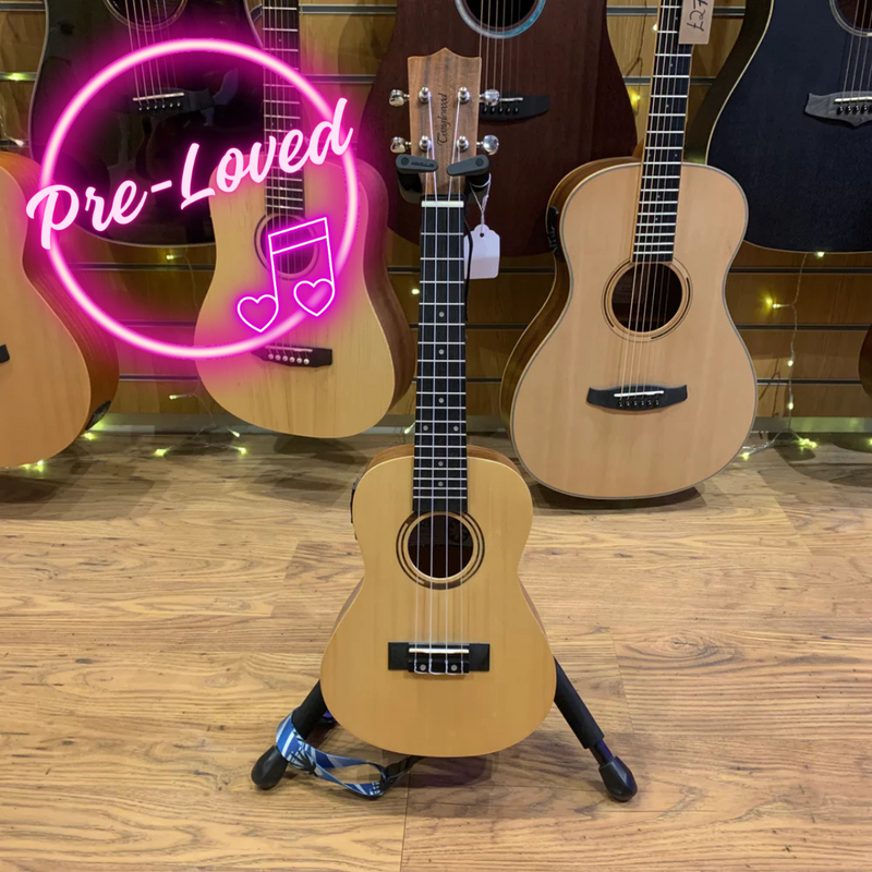 (Pre-Loved) Tanglewood TwT9 E Electro Concert Ukulele with Case and Strap