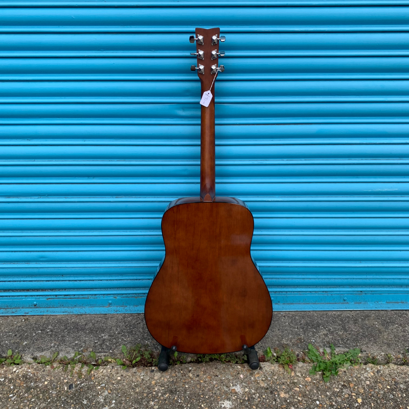 (Pre-Loved) Yamaha Acoustic Guitar with Padded Gig Bag