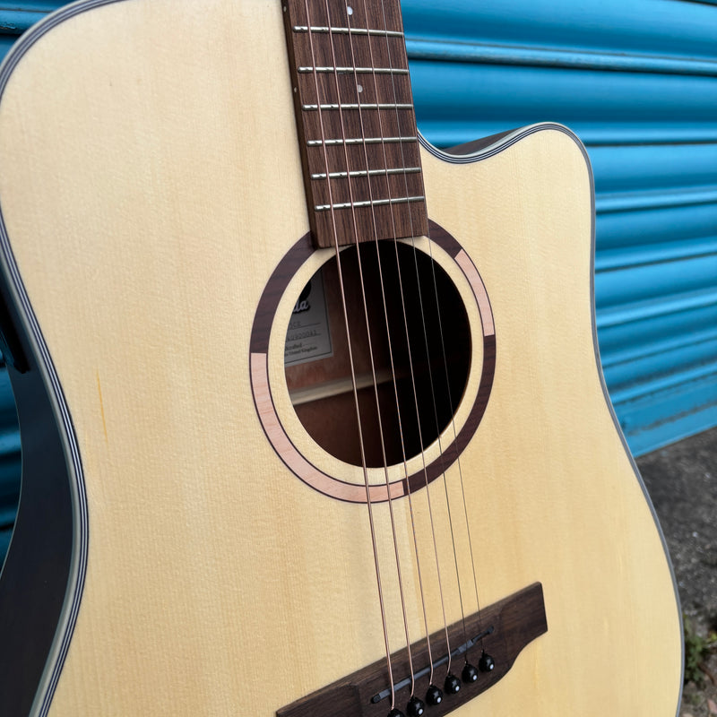 Tanglewood TS5CE Strada Dreadnaught Electro Acoustic Guitar With Cutaway