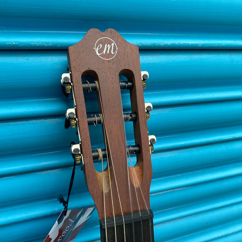 Tanglewood Enredo Madera EM E2 Classical Guitar W/ Gig Bag