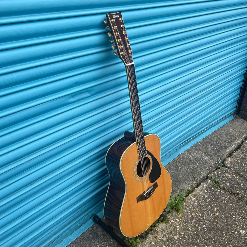 (Pre-Loved) Yamaha LL16-12 Solid Spruce Top 12 String Jumbo-Acoustic Guitar