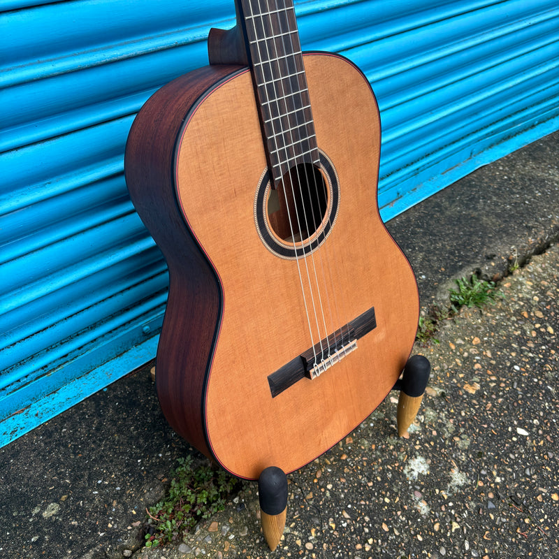Valencia VC714NA Full Size (4/4) Classical Guitar