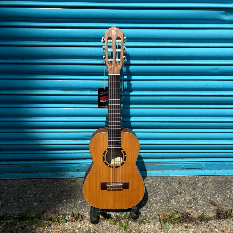 Ortega Family Series 1/4 Classical Guitar 6 String - Cedar / Mahogany Natural + Gigbag