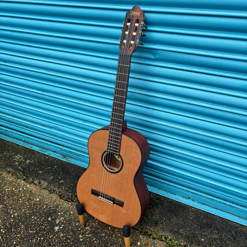 Valencia VC714NA Full Size (4/4) Classical Guitar