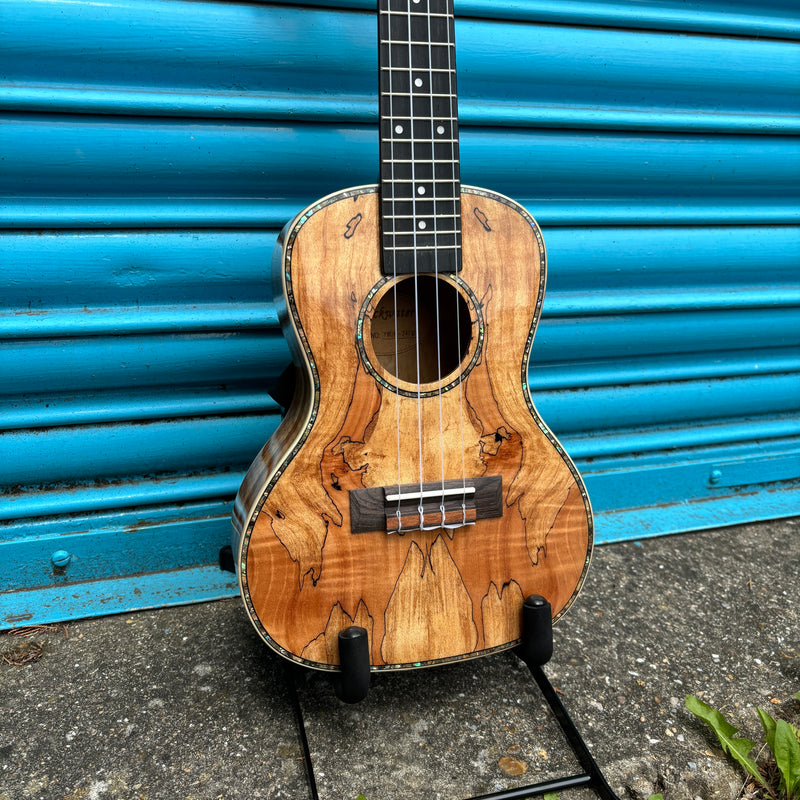 Blackwater YWUK 24FM Concert ukulele (Including Gig Bag)