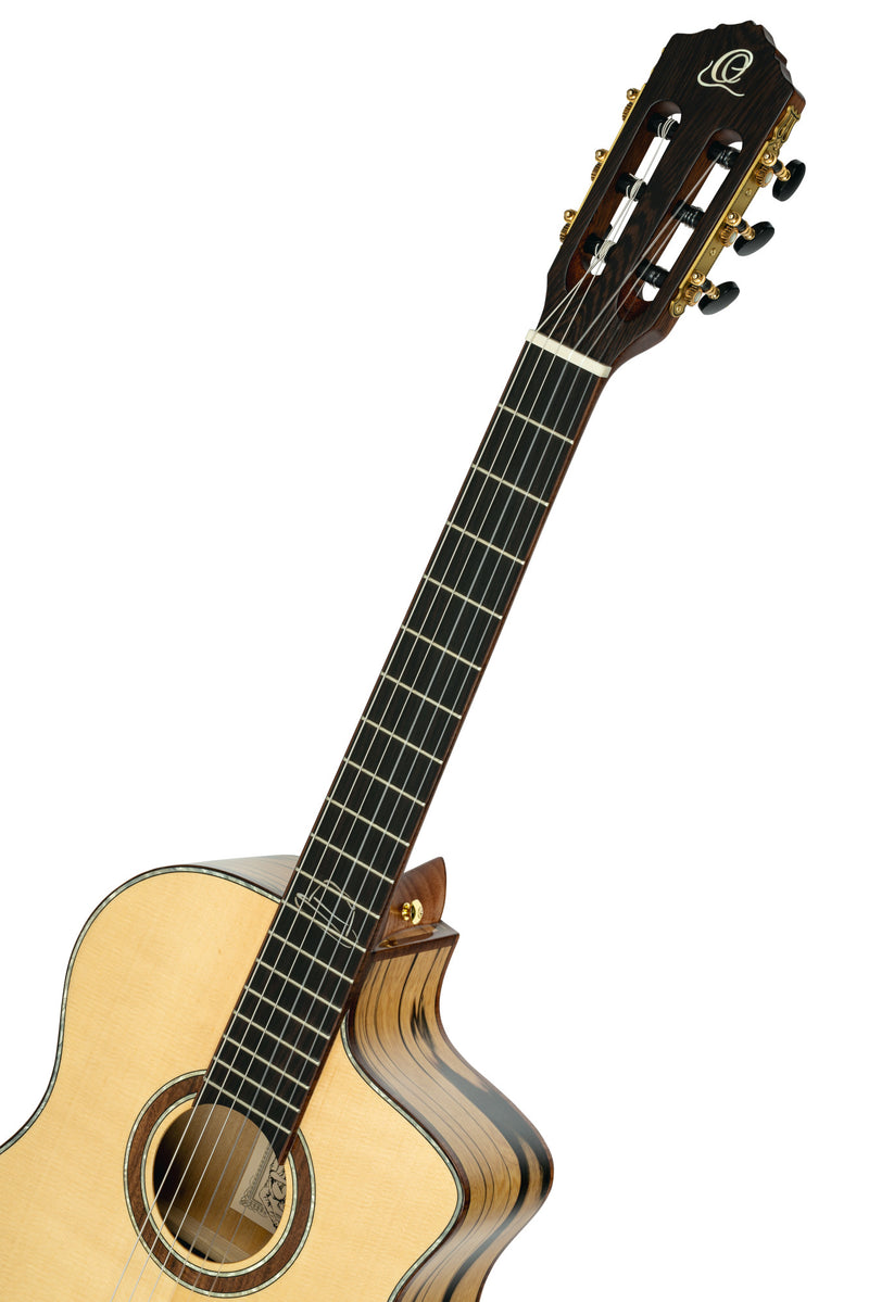 ORTEGA - Billy Watman Signature Nylon String Guitar with Gig Bag - BYWSM