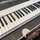 (Pre-Loved) Samson Carbon 61 Keyboard controller (midi/usb)