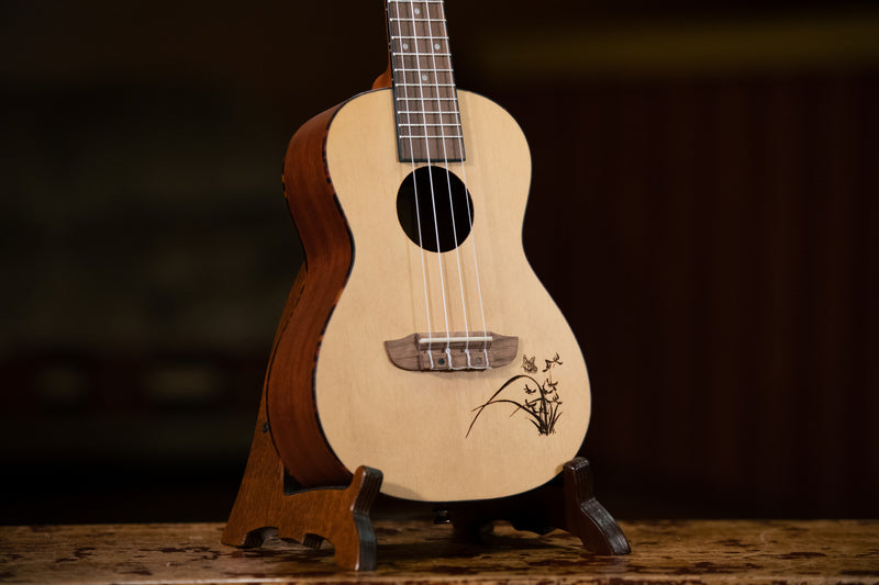 Ortega Bonfire Series Concert Ukulele in Spruce and Sapele Natural Finish RU5