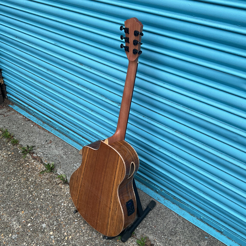 Washburn Bella Tono Suprema SC40SCE Studio Cutaway Electro-Acoustic Guitar