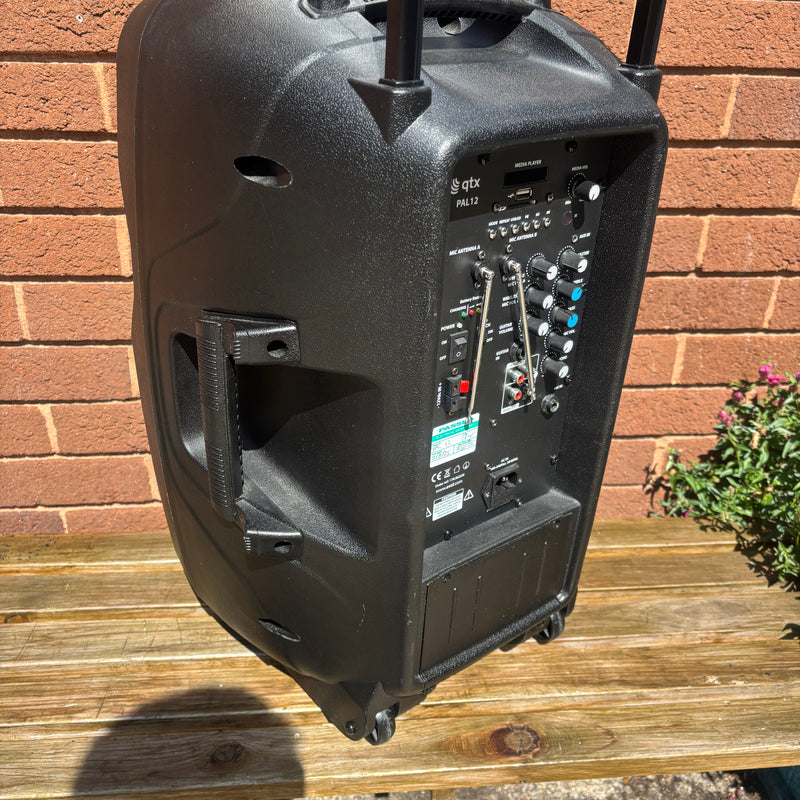 Pre Loved QTX PAL 12 Busker Amp with 2 Wireless Mics
