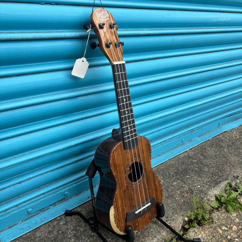 Barnes & Mullins BMUK5S Walnut Soprano Ukulele