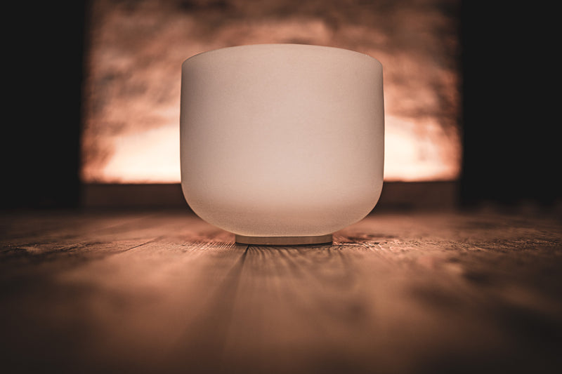 MEINL Sonic Energy White-Frosted Crystal Singing Bowl 8" - F4/Heart Chakra/432 Hz