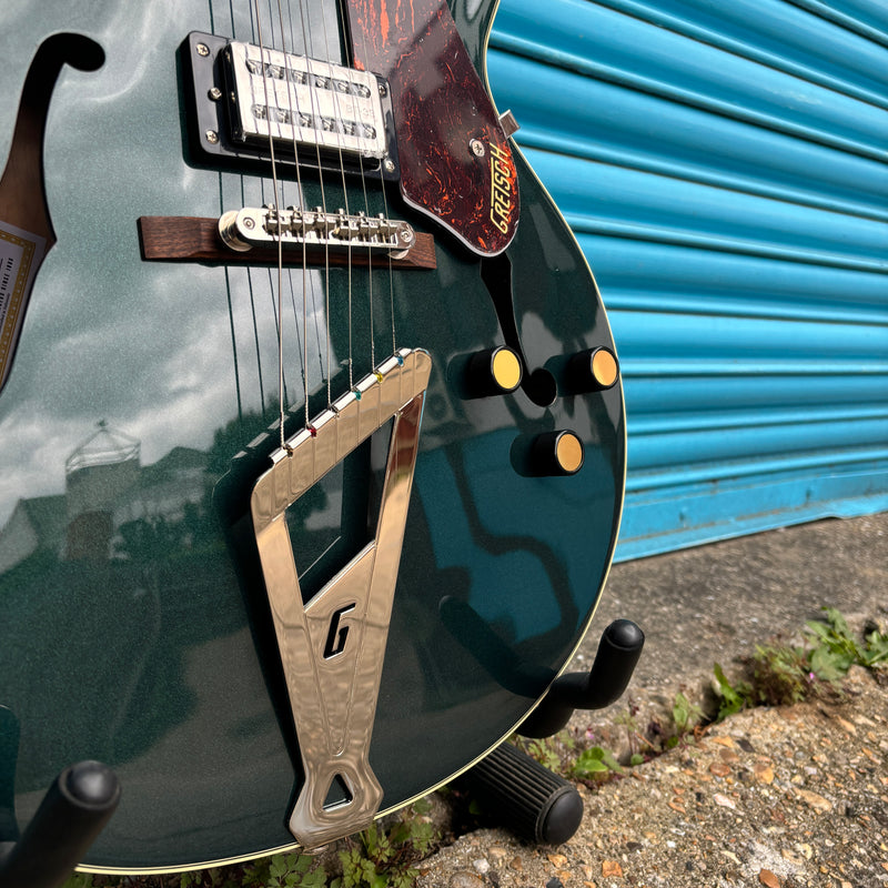 Gretsch G2420 Streamliner™ Hollow Body With Chromatic II Tailpiece