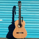 ORTEGA R18S Traditional Series 4/4 Nylon String Guitar 6-String + Pro Gig Bag