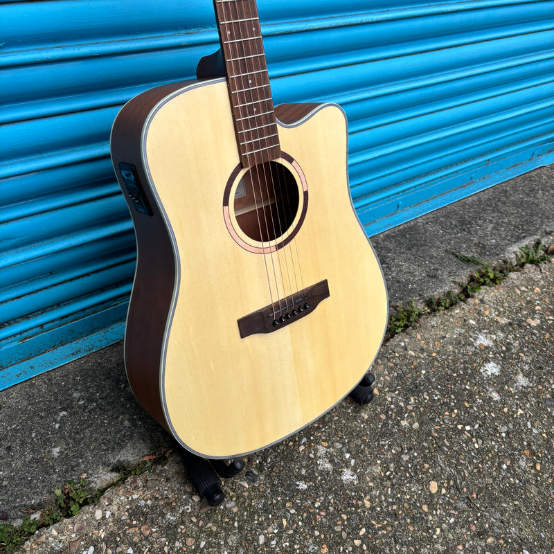 Tanglewood TS5CE Strada Dreadnaught Electro Acoustic Guitar With Cutaway