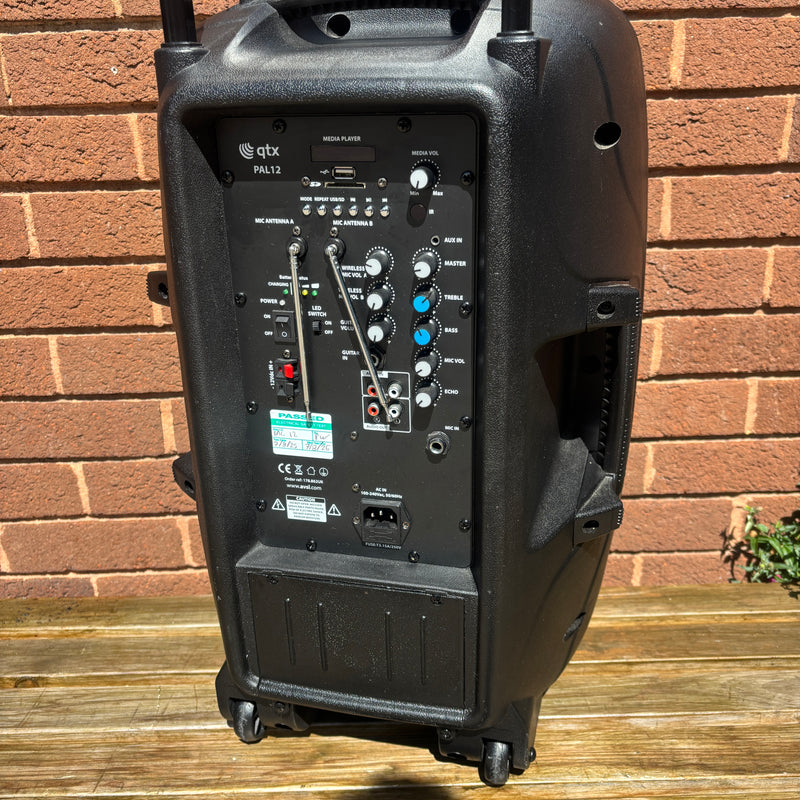 Pre Loved QTX PAL 12 Busker Amp with 2 Wireless Mics