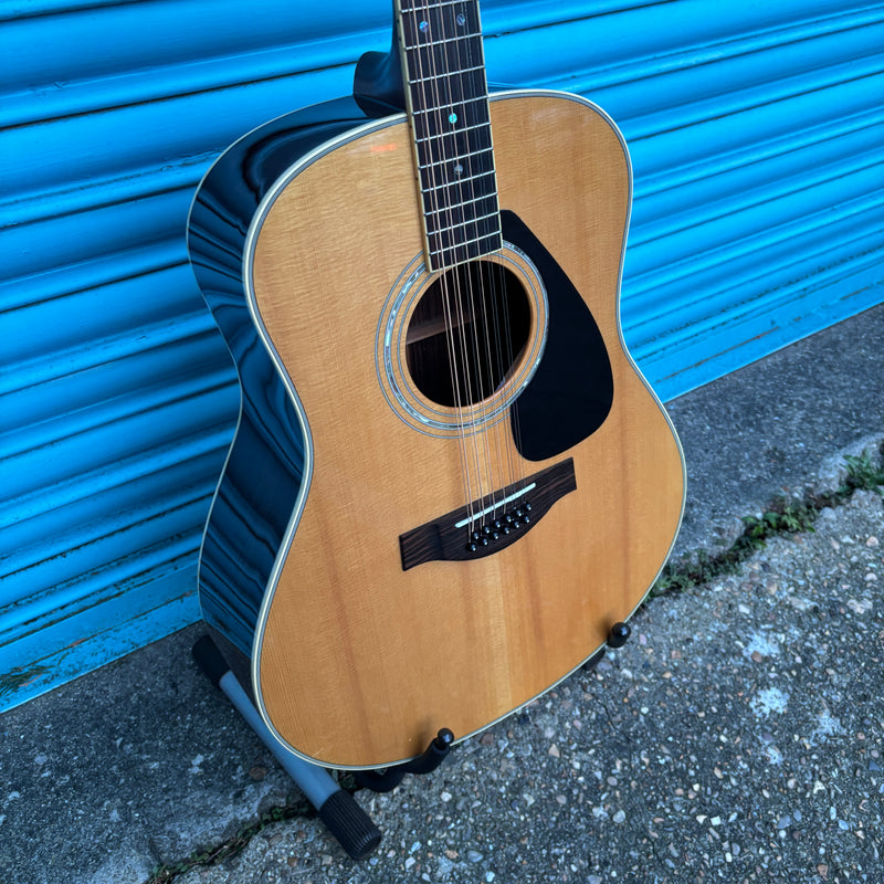 (Pre-Loved) Yamaha LL16-12 Solid Spruce Top 12 String Jumbo-Acoustic Guitar