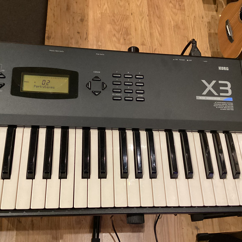 Korg X3 Pre Loved Synthesizer inc Original Manual