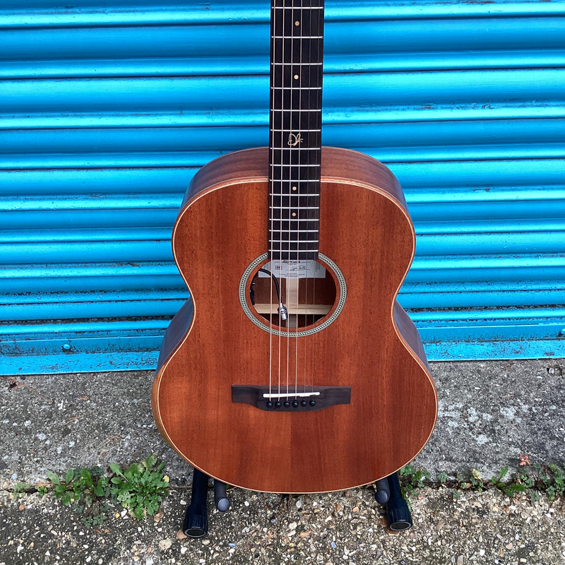 Crafter Big Mino Electro Acoustic Guitar with Solid Mahogany Top