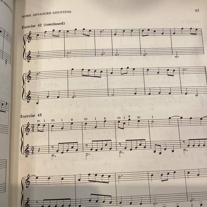 Solo Guitar Playing by Frederick M. Noad