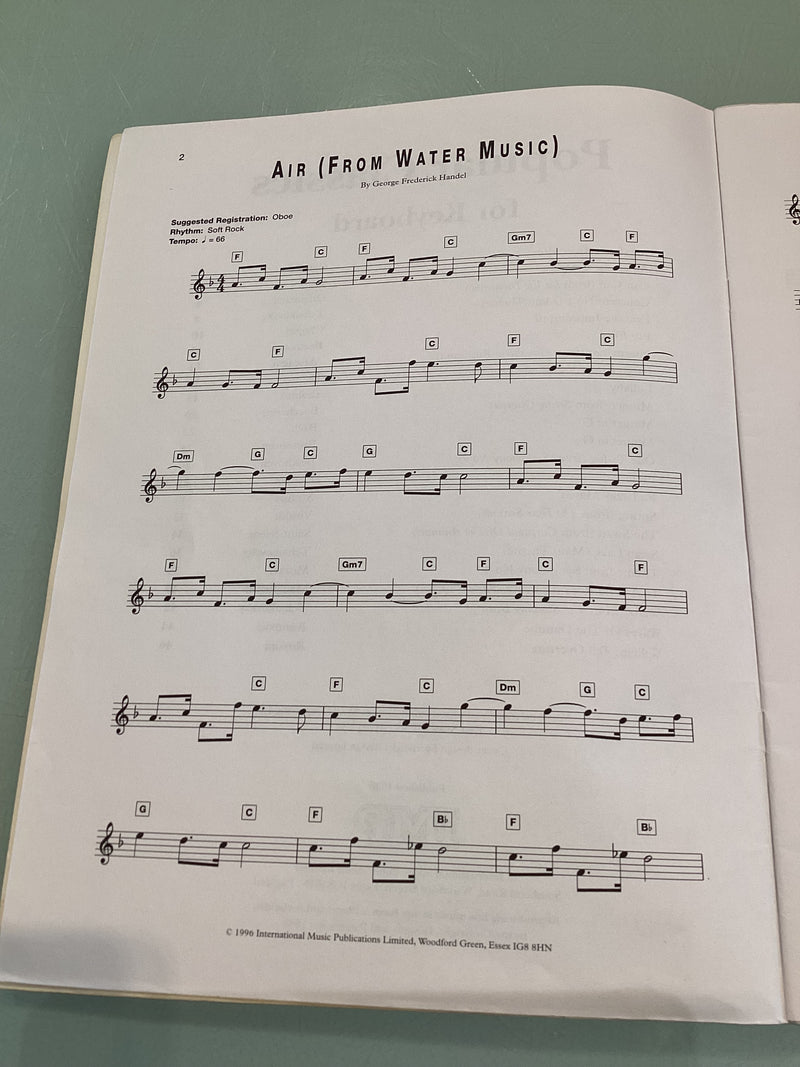 (B-Stock) Popular Classics for Keyboard - The Easy Keyboard Library