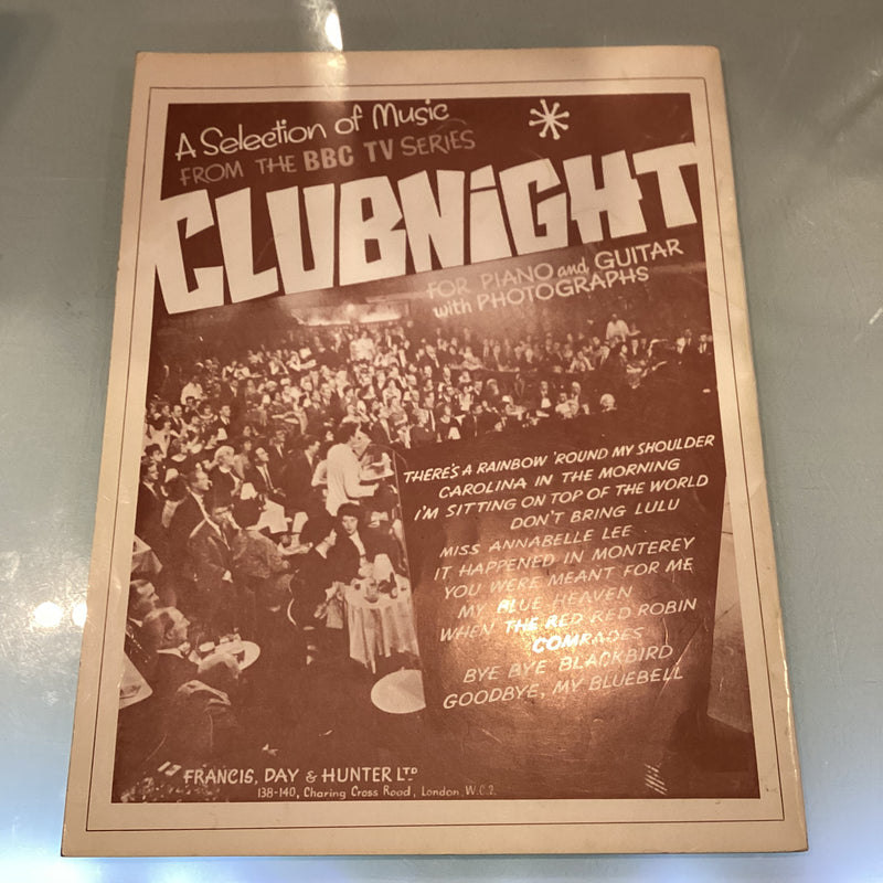 (Pre-Loved) More Pub Favourites - Francis and Days (Piano and Vocal)