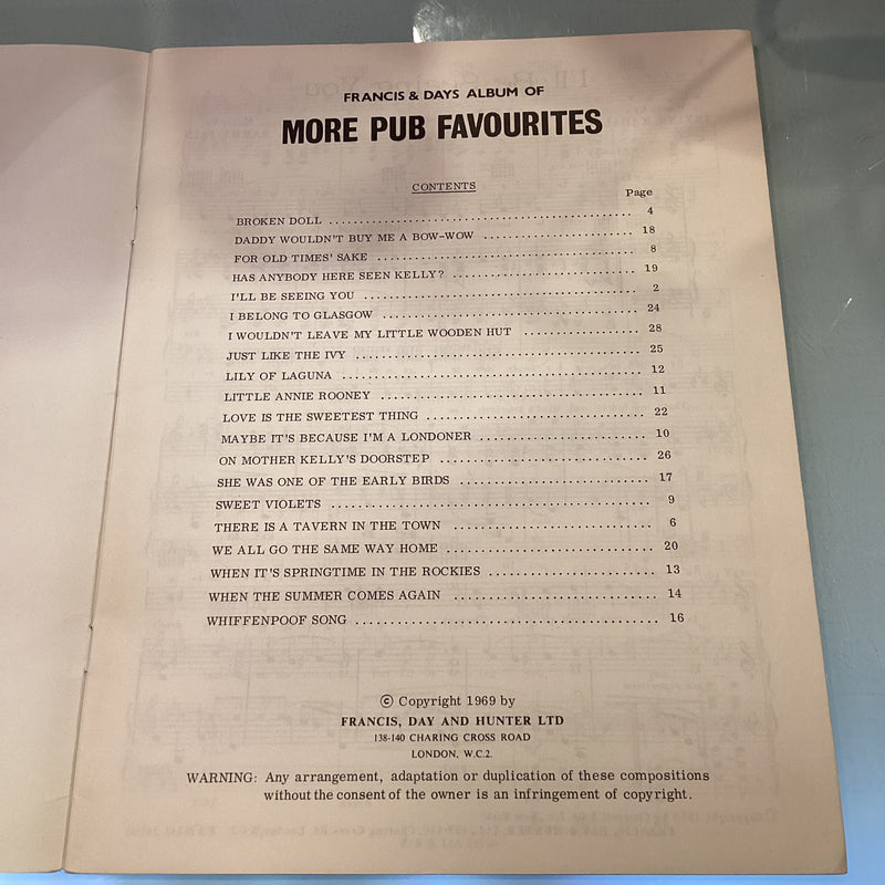 (Pre-Loved) More Pub Favourites - Francis and Days (Piano and Vocal)