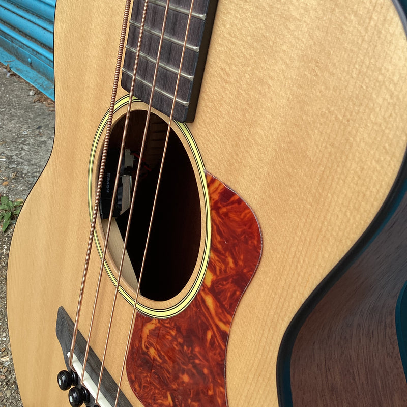 Adam Black 0-2E Electro Acoustic Travel Bass Guitar with Padded Gig Bag