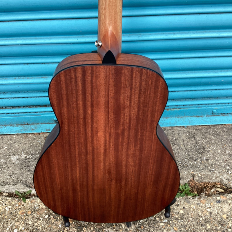 Adam Black 0-2E Electro Acoustic Travel Bass Guitar with Padded Gig Bag