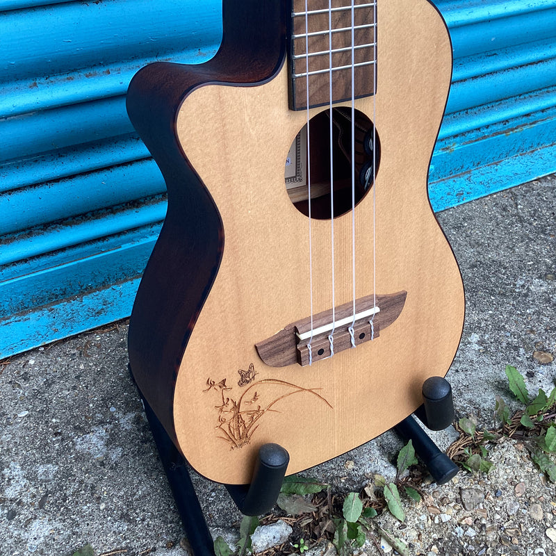 ORTEGA Bonfire Series Electro Concert Ukulele 4 String Lefty - Spruce/Sapele Natural