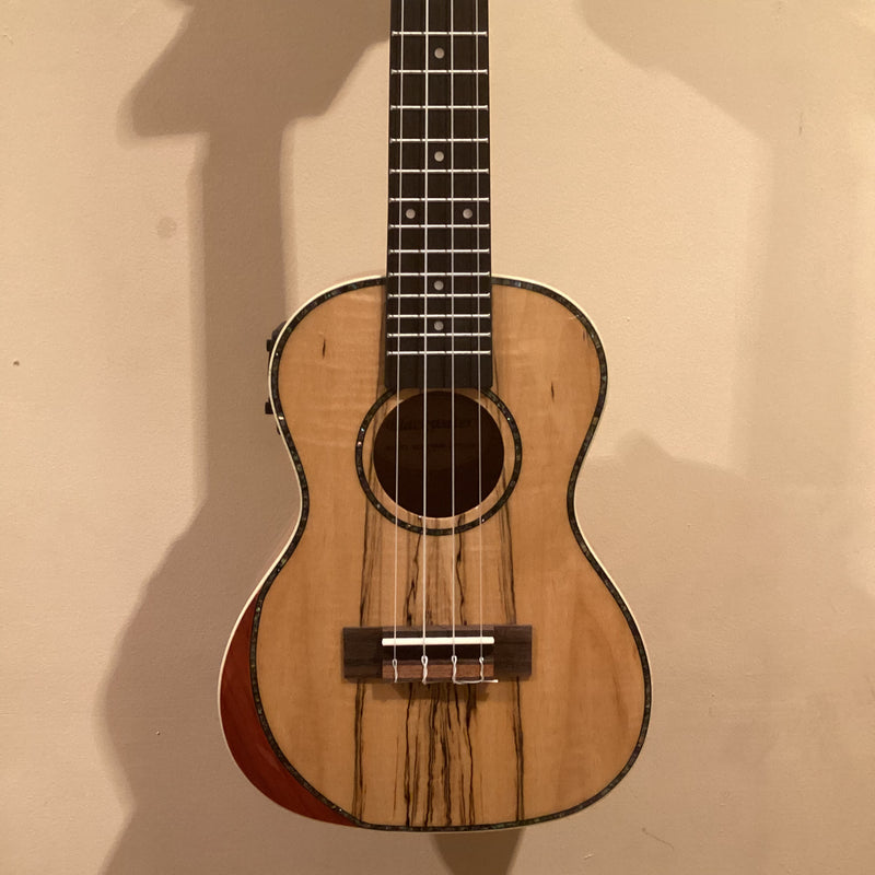Blackwater - Electro Concert Ukulele with Gig Bag - Spalted Maple YWUK-24PHEQ