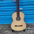 Ortega R121SN 4/4 Classical Guitar with slim neck including padded gig bag