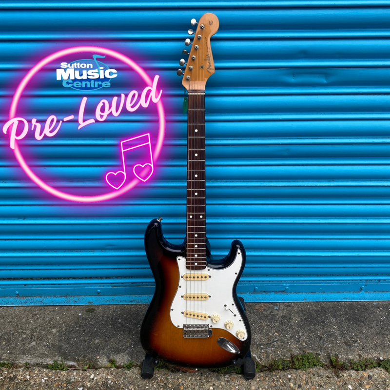 (Pre-Owned) Fender Japanese E-Series 1986 MIJ Stratocaster in Sunburst Inc. Hardcase