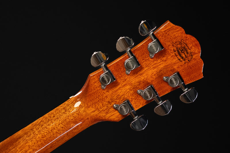 Washburn Comfort WCG12FCE Electro Acoustic Guitar with Cutaway in Cognac Sunburst