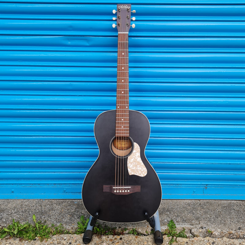 Art Lutherie Roadhouse Parlor Solid Top Acoustic Guitar