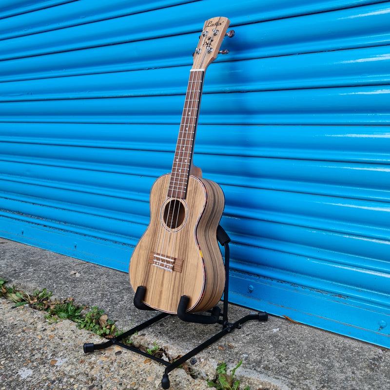 Laka VUC25 Concert Ukulele