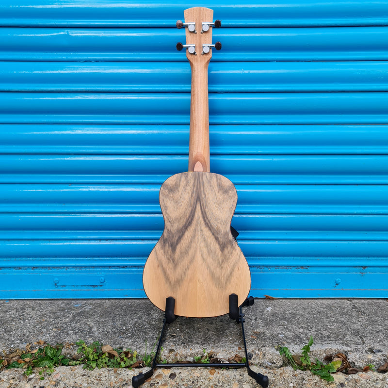 Laka VUC25 Concert Ukulele